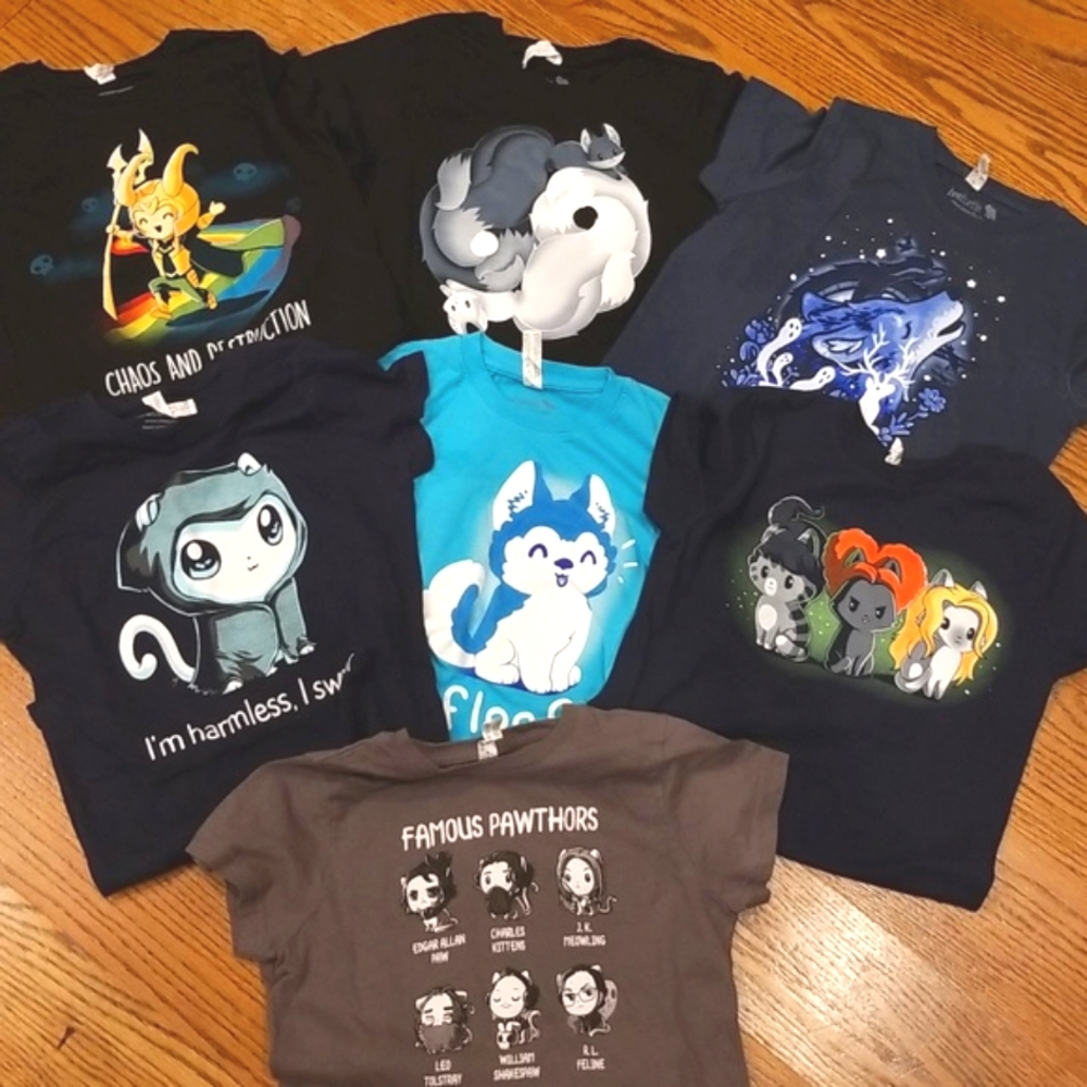 TeeTurtle Girls Graphic Tees Bundle of 7 Junior Small EUC
